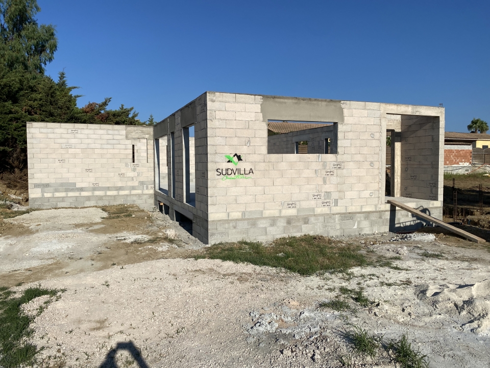 SUDVILLA - Construction La maison de plain pied à BORMES LES MIMOSAS - 83230